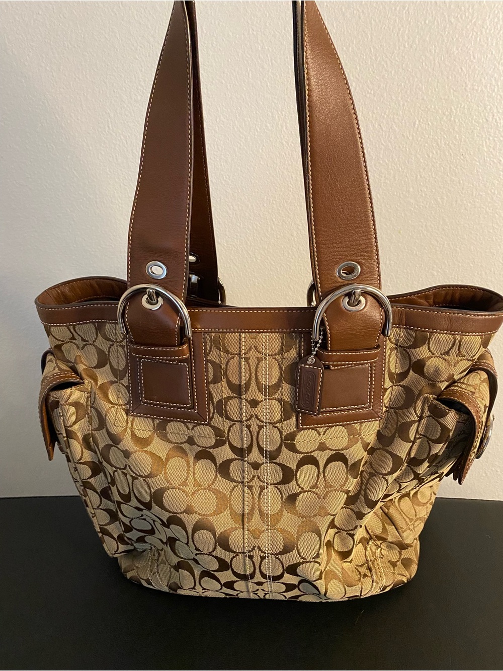 Coach Brown Signature Canvas Travel bag with Leather Trim and side pockets - Picture 4 of 16